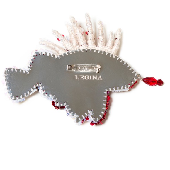 Red Vine Lionfish Brooch - Picture 5 of 5